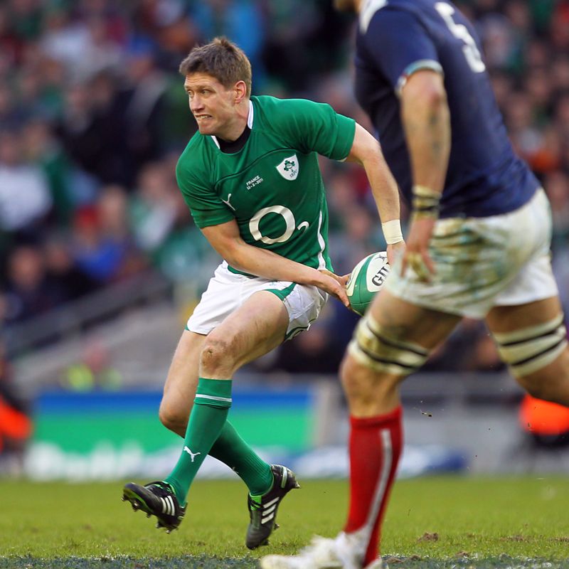 Ronan O’Gara jouant pour l’Irlande face à la France lors du Tournoi des Six Nations, en 2011